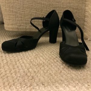 Kenneth Cole Satin Heels - Round Toe and Square Heel